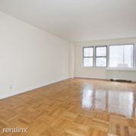 Primary Photo - 301 W 46th St