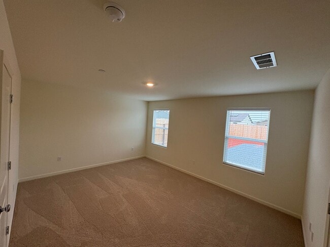 Building Photo - Newly built DR HORTON Rent Ready!! *Private Showing Only*