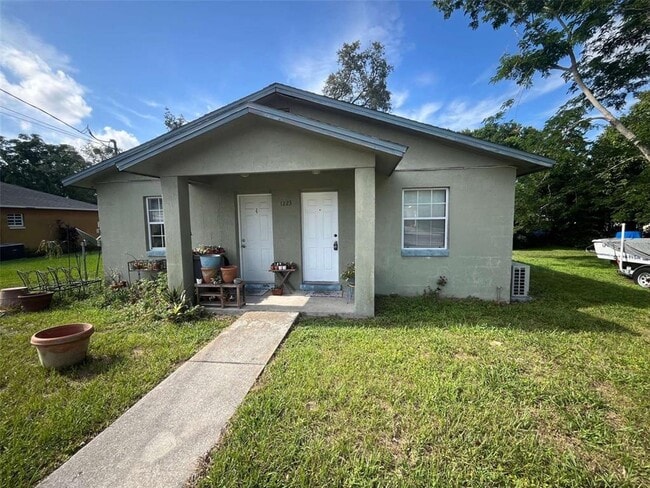 Building Photo - 1223 Ave L