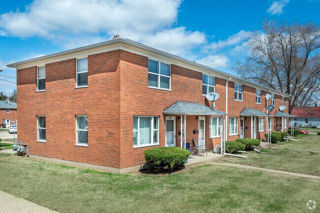 Building Photo - Eagle Point Townhomes