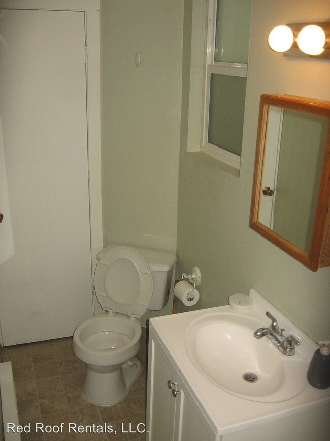 Building Photo - 4 br, 1.5 bath House - 2512 Tacoma Ave S