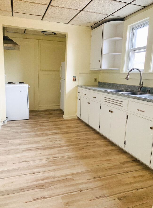 Photo - 148 N Champlain St Apartment