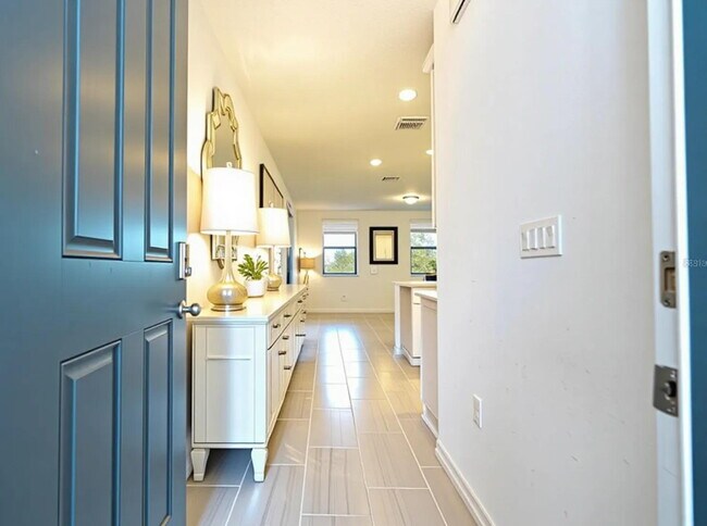 Photo - "Charming 3-Bed Townhouse in St. Cloud with Spacious 1,560 Sq Ft Layout and Modern Comforts!"