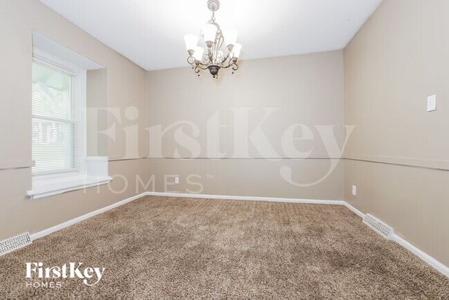 Foto del edificio - 6700 E 129th St