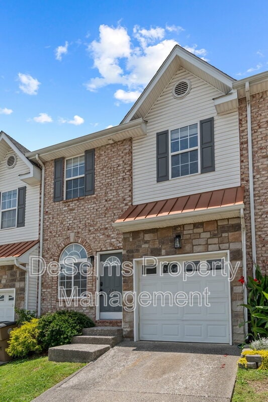 Photo - 612 Spence Enclave Way House