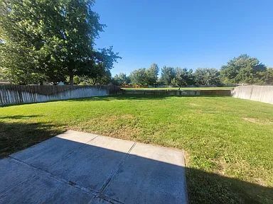 Foto del edificio - 7054 W Saxton Dr