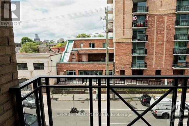 Photo du bâtiment - 429-429 Kent St
