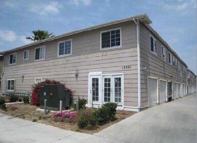 Building Photo - 13305 Mulberry Dr