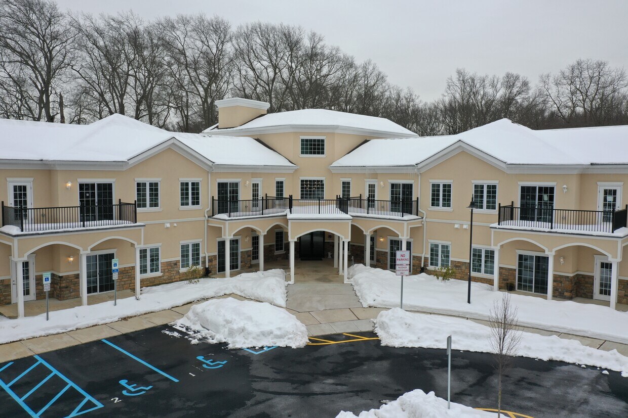 4143 Highway 516, Matawan, NJ 07747 Rentals in Matawan at 4143 Highway