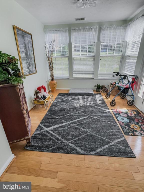Foto del edificio - 3215 Katewood Ct