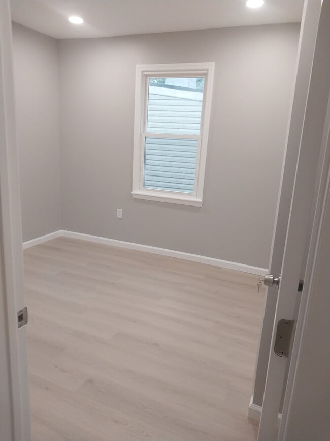 Bedroom 1 - 137 Chestnut Ave