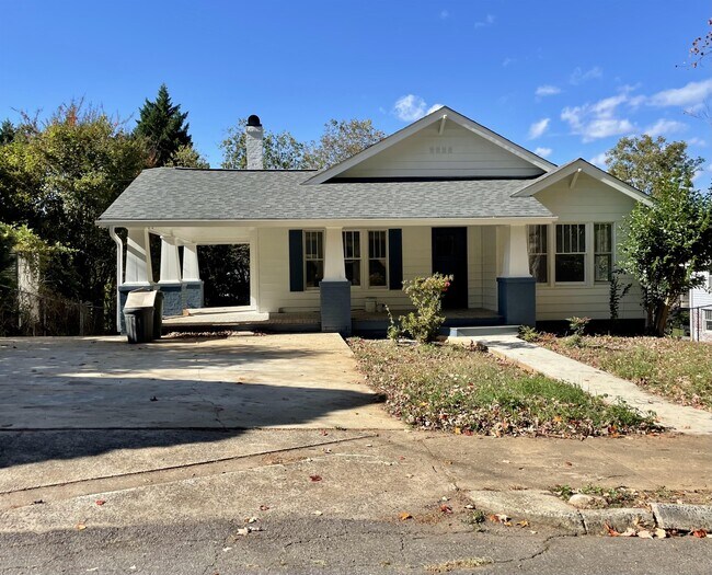 Building Photo - 305 E Concord St