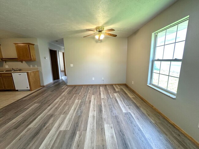 Building Photo - S0052-MF2-E1