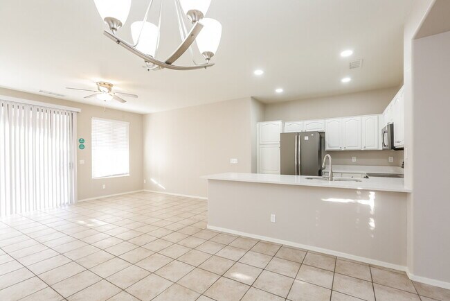 Foto del edificio - 6651 W Townley Ave