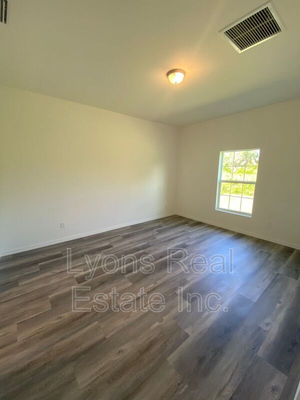 Foto del edificio - 3279 Jersey St