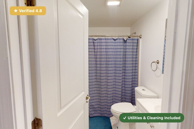 Foto del edificio - Furnished Private Bedroom in East Boston