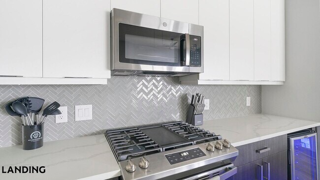 Foto del edificio - 401 W 25th St