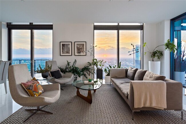Foto del edificio - 88 SW 7th St