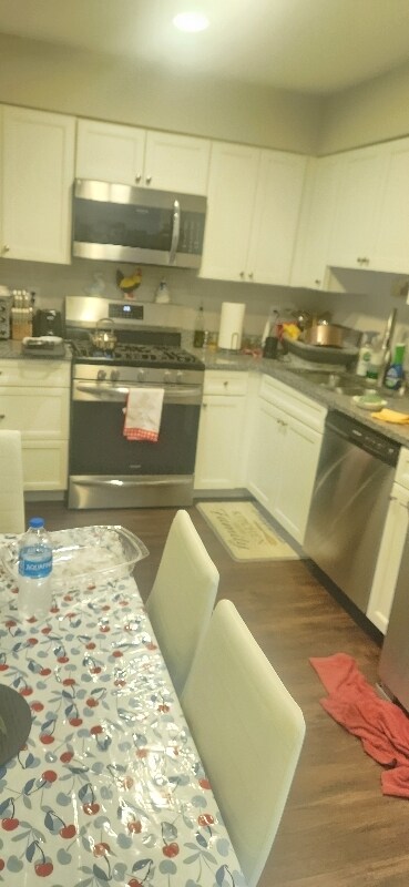 Foto del edificio - 3150 E Stroop Rd