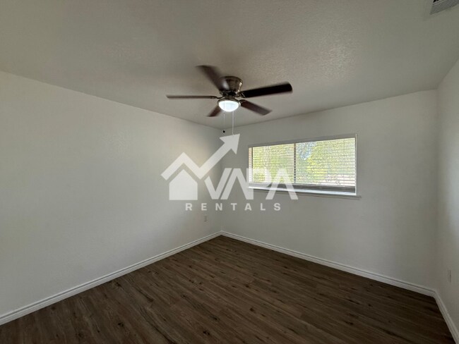 Photo - 2131 Mossy Ridge House