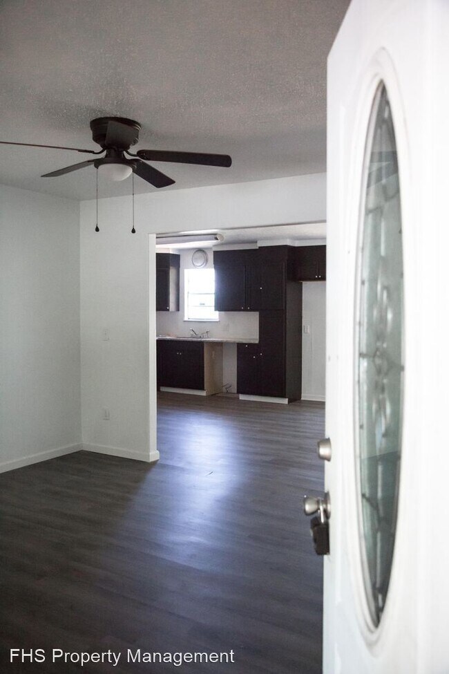 Building Photo - 5 br, 2 bath House - 1234 N Glenn