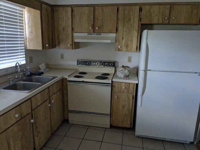 Foto del edificio - 5663 Struthers Ct