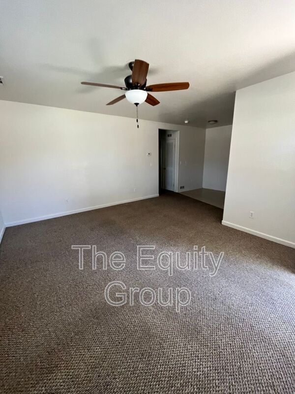 Building Photo - 326 S Crespi Ave