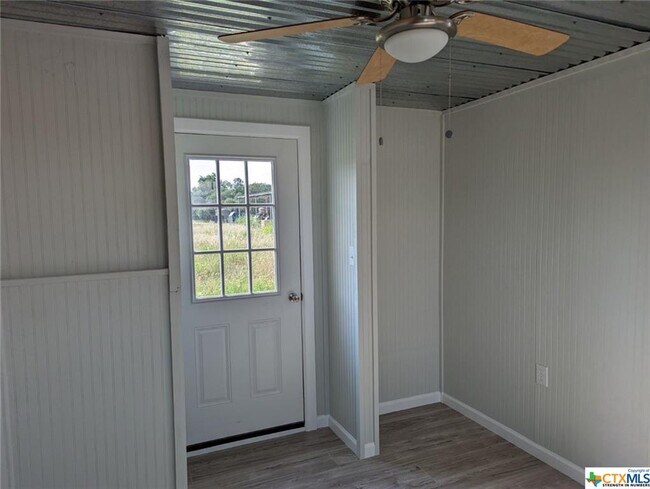 Building Photo - 740 Co Rd 334