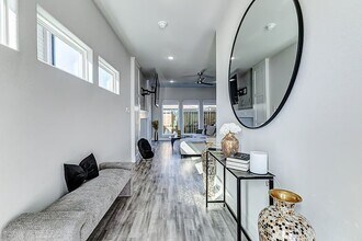 Building Photo - 4677 Bellfort Ave