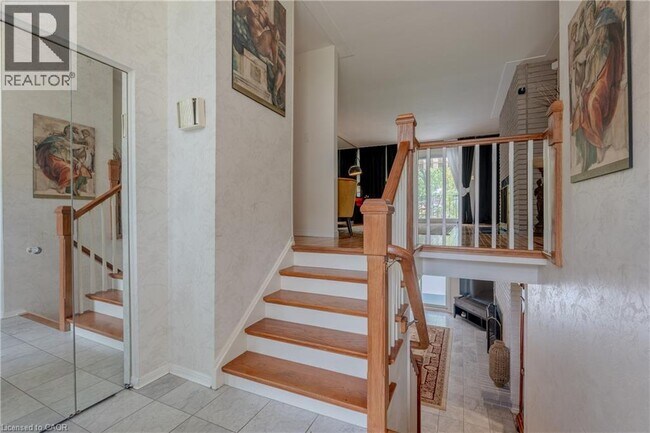 Building Photo - 1129 Scenic Dr