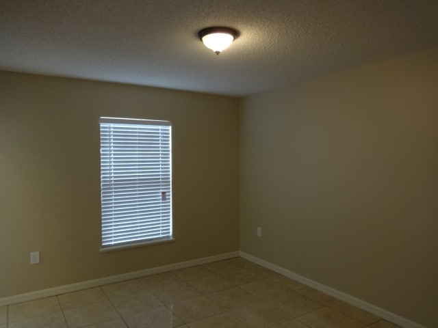 Building Photo - 16000 Wilkinson Drive