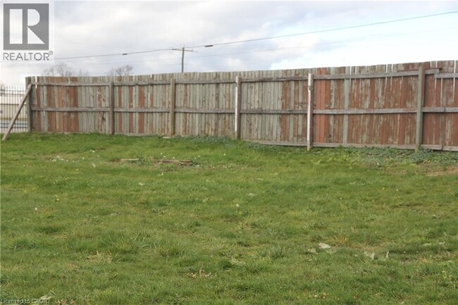 Photo du bâtiment - 4078 ON-3