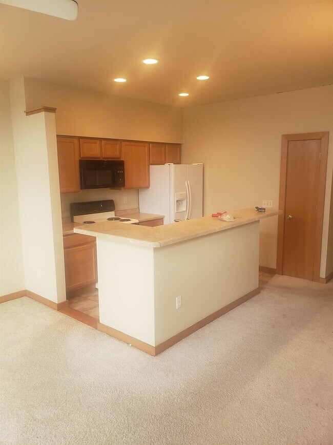 6730 Frank Lloyd Wright Ave Unit 201, Middleton, WI 53562 Apartment