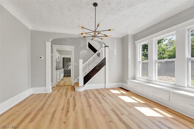 Foto del edificio - 9807 Parkgate Ave