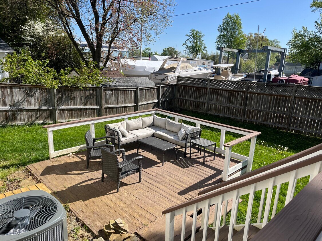 Primary Photo - 1115 Neptune Pl