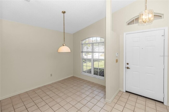 Foto del edificio - 5910 Petunia Ln