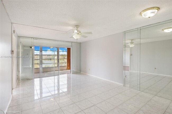 Building Photo - 8280 Sunrise Lakes Blvd