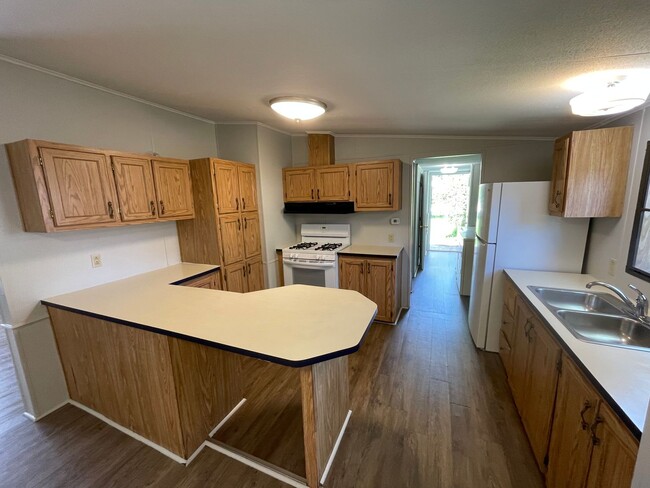 Foto del edificio - 3 Bedroom, 2 Bath Single Family Home