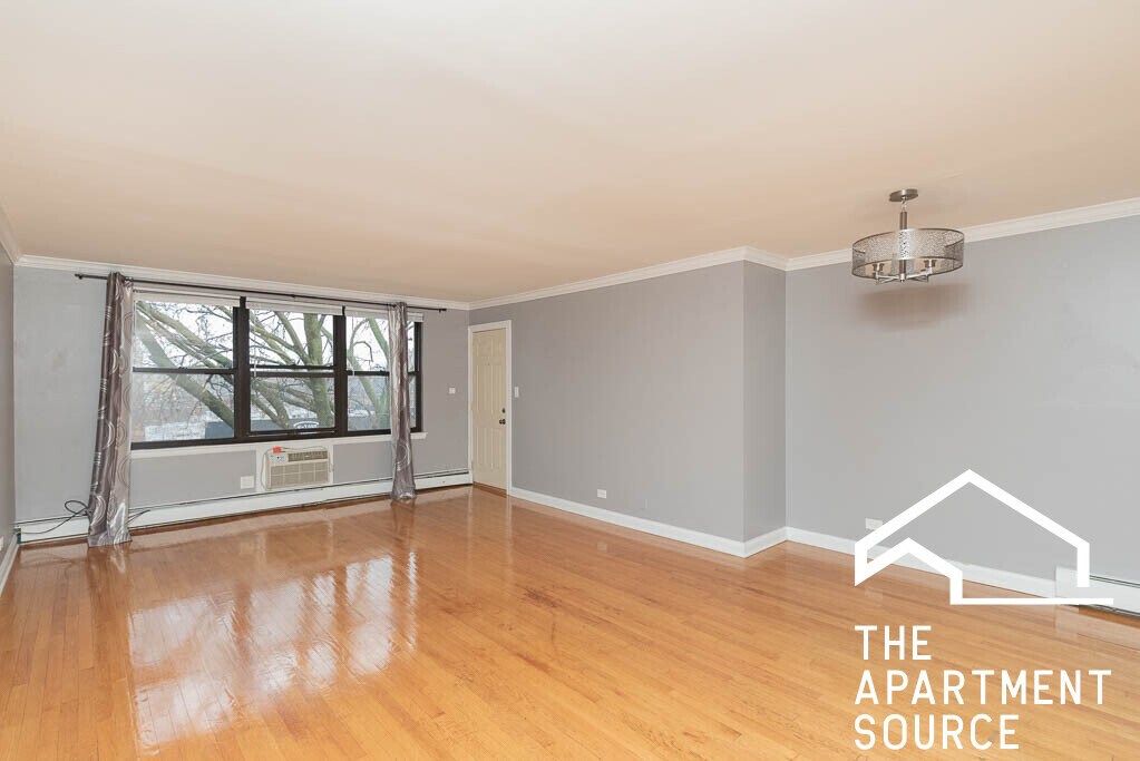 Foto principal - 1600 W Jarvis Ave