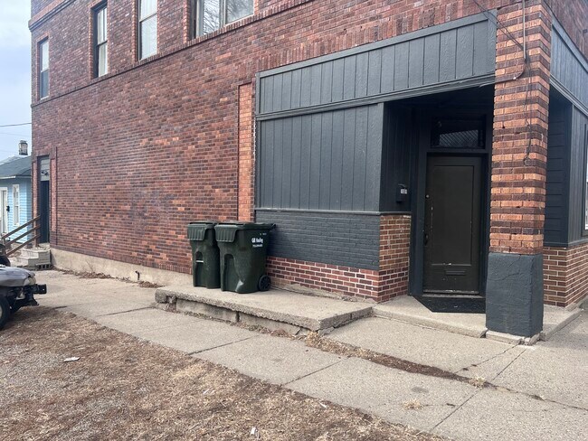 Foto del edificio - 1001 Dubuque St