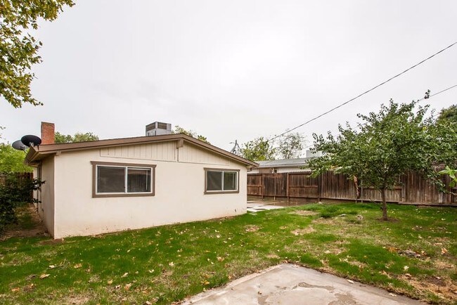 Building Photo - 3837 Santa Fe Way
