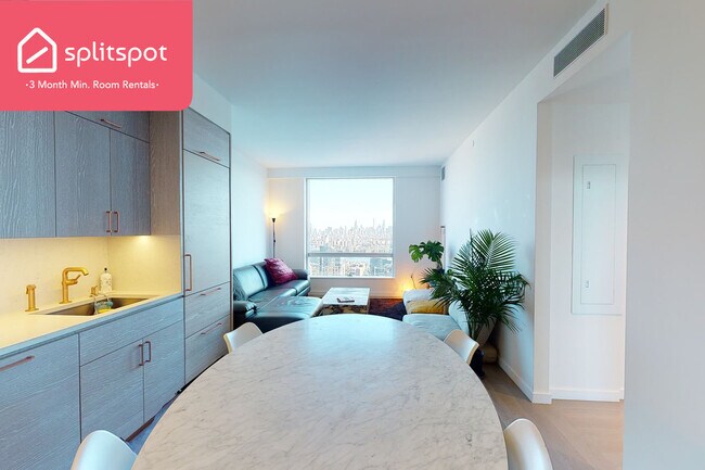 Building Photo - Private room in 2 bedroom Brooklyn Apartme...