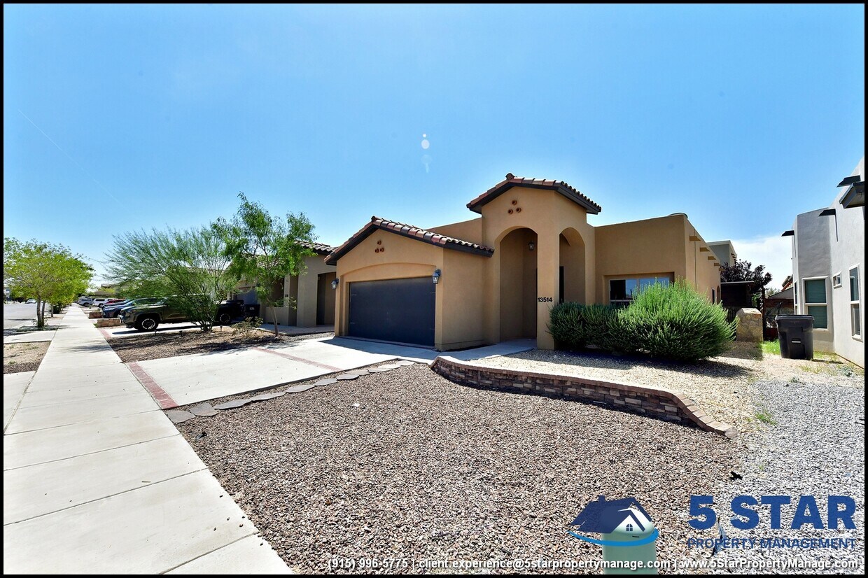 Foto principal - 13514 Hazlewood St