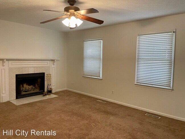 Building Photo - 3 br, 2.5 bath House - 104 Whispering Pine...