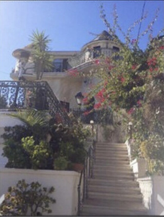 Primary Photo - 412 El Redondo Ave