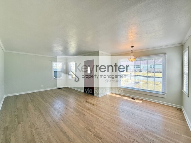 Building Photo - 4803 Orchard View Dr