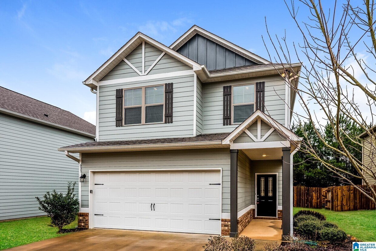 Primary Photo - 635 Briar Ridge Cir