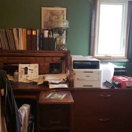 Building Photo - 3292 Davies Ave