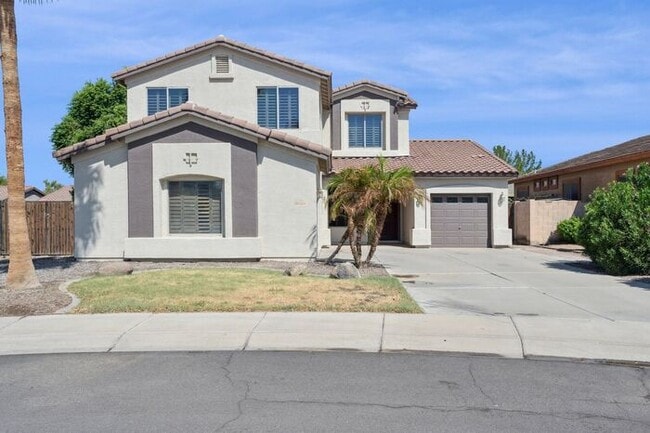 Foto del edificio - Beautiful 4 bedroom three bath home!