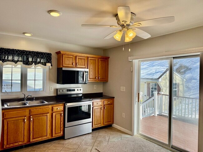 Building Photo - 50 Wigwam Hill Dr